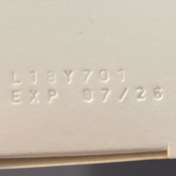 Kiehls Better Screen UV Serum - Picture 3 of 3